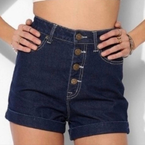 BDG Super High Rise Foxy Rolled Hem Button‎ Fly Denim Jean Shorts Sz 30 - Picture 1 of 7
